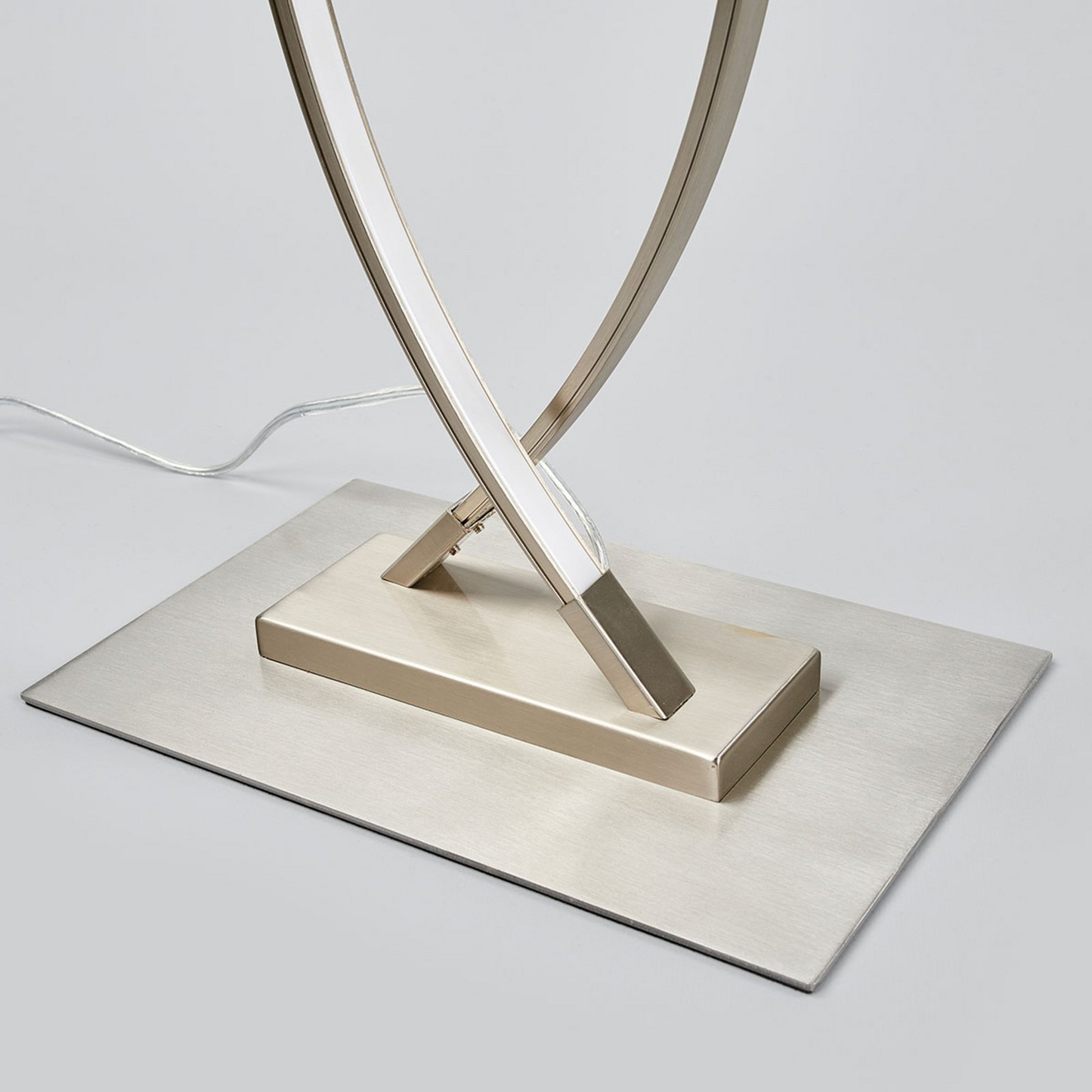 B-flokks Lindby bogadreginn LED gólflampi Bobi standlampi leslampi LA580 