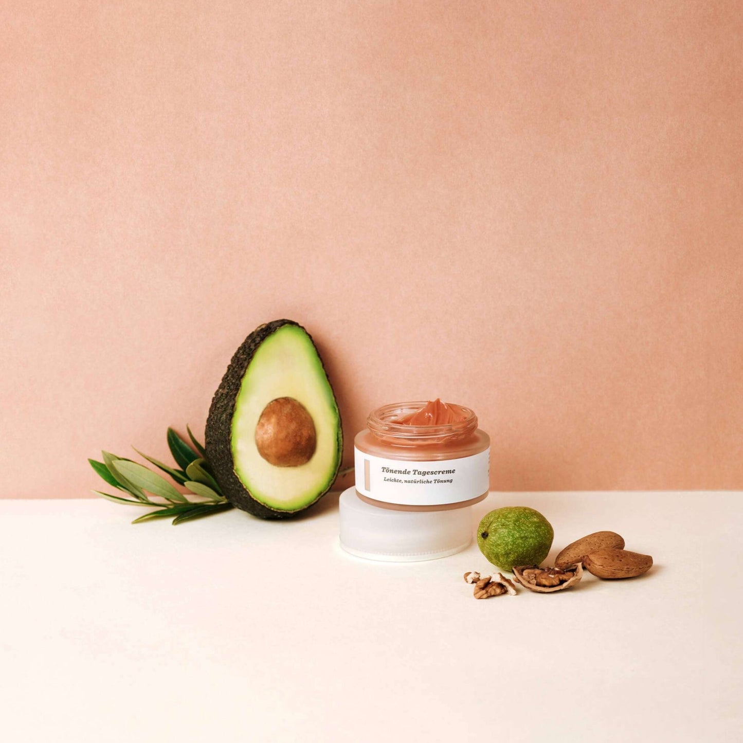 Retterspitz Tinted Day Cream – Balancing care with a natural glow