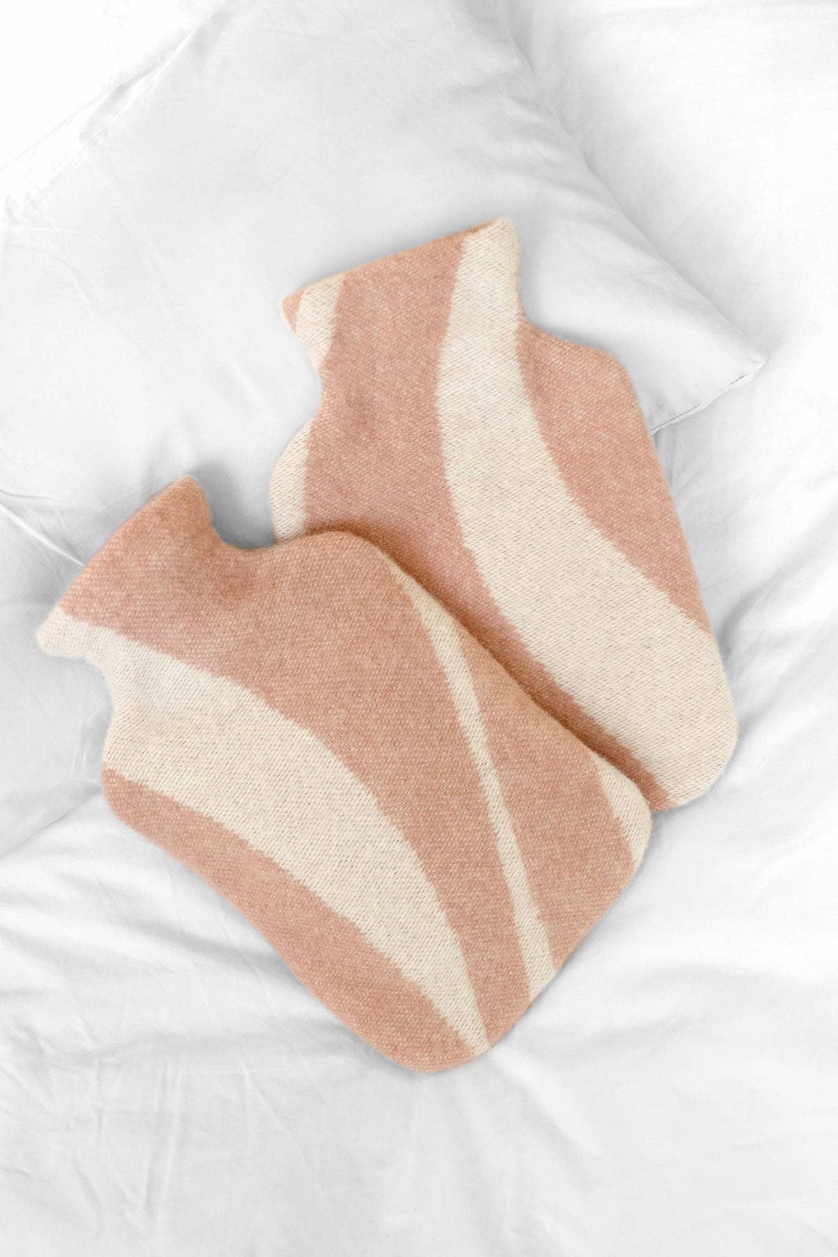 Heitavatnsflaska og lok - Rosé - 100% ull