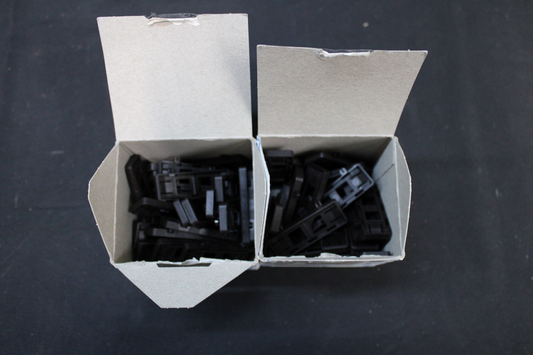 B-flokks Eaton BS45X14-T0 auð innleggsplata, aukabúnaður fyrir stjórn- og stýrikerfi, 50 stykki