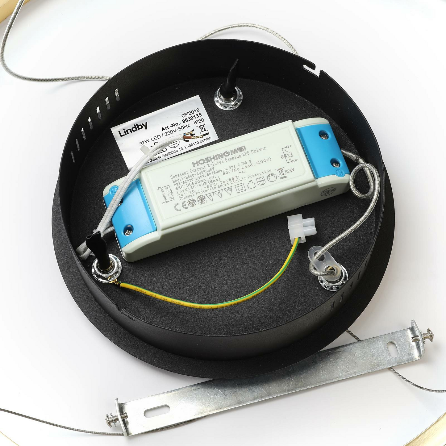 Lindby Davian LED hengiljós í B-flokki, dimmanlegt, messing 