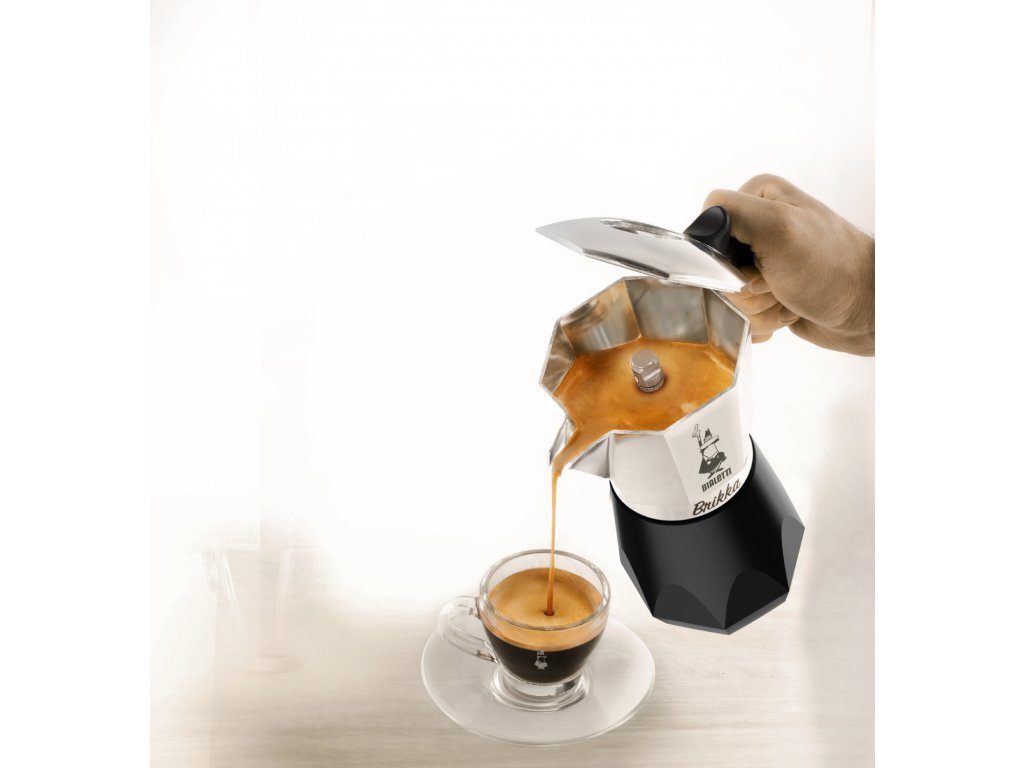 Bialetti New Brikka Moka Pot