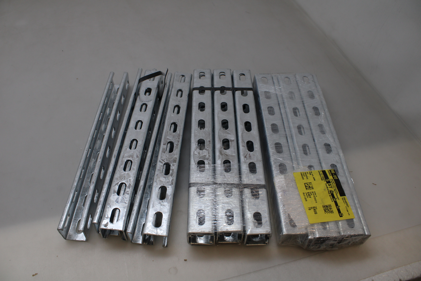 B-Ware OBO Bettermann 1122501 Profilschiene Schiene LxBxH 400 x 41 x 41 mm 1 St. Metall