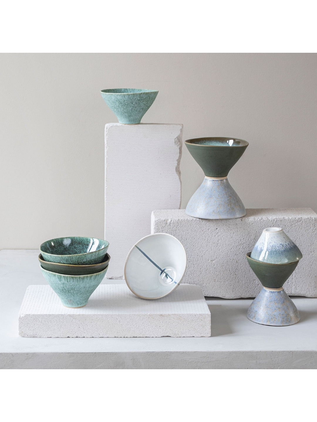 Schale ELEMENTS klein, Set aus drei Schalen in 2 Farben