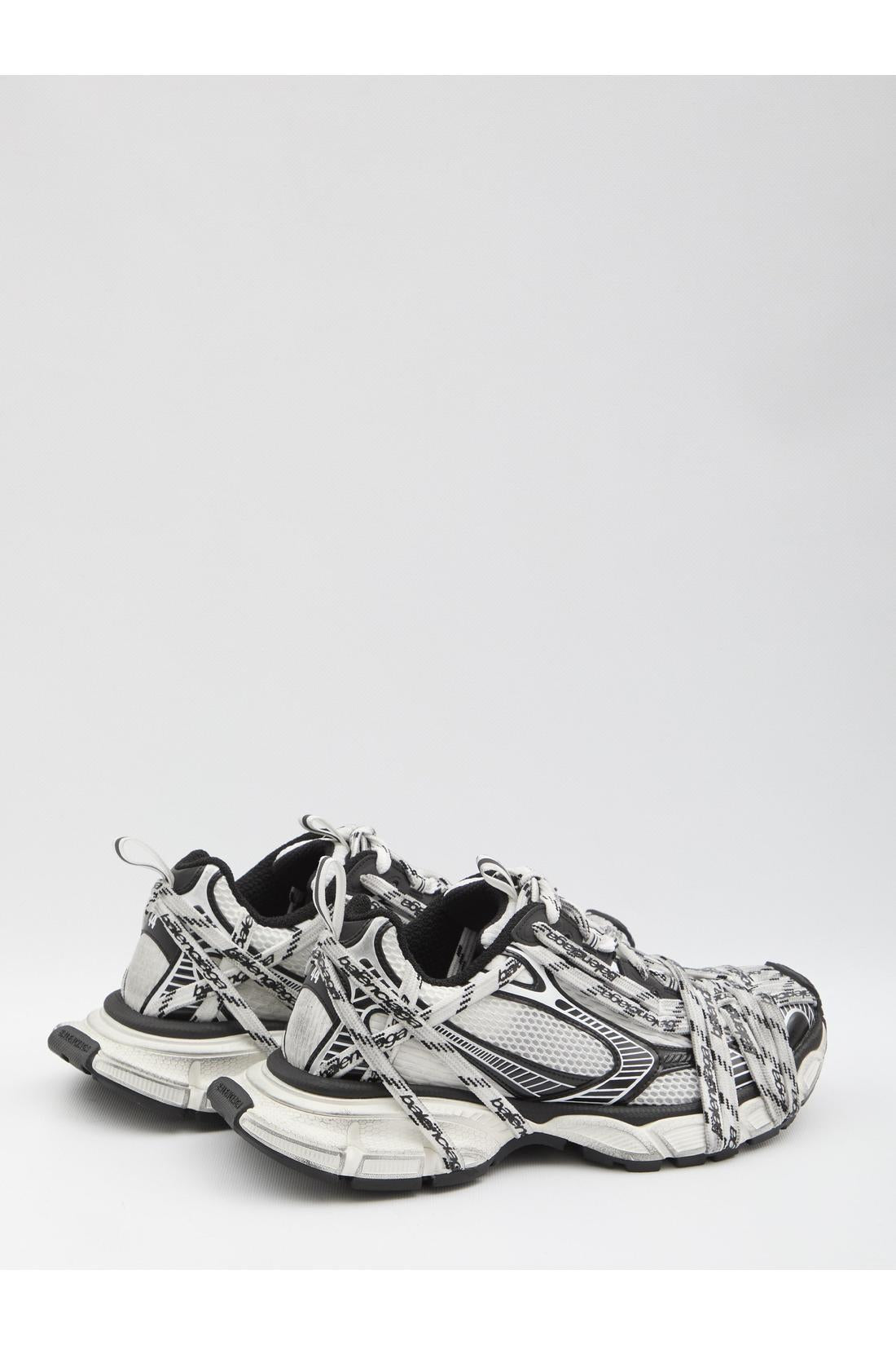 3XL Extreme Laces sneakers