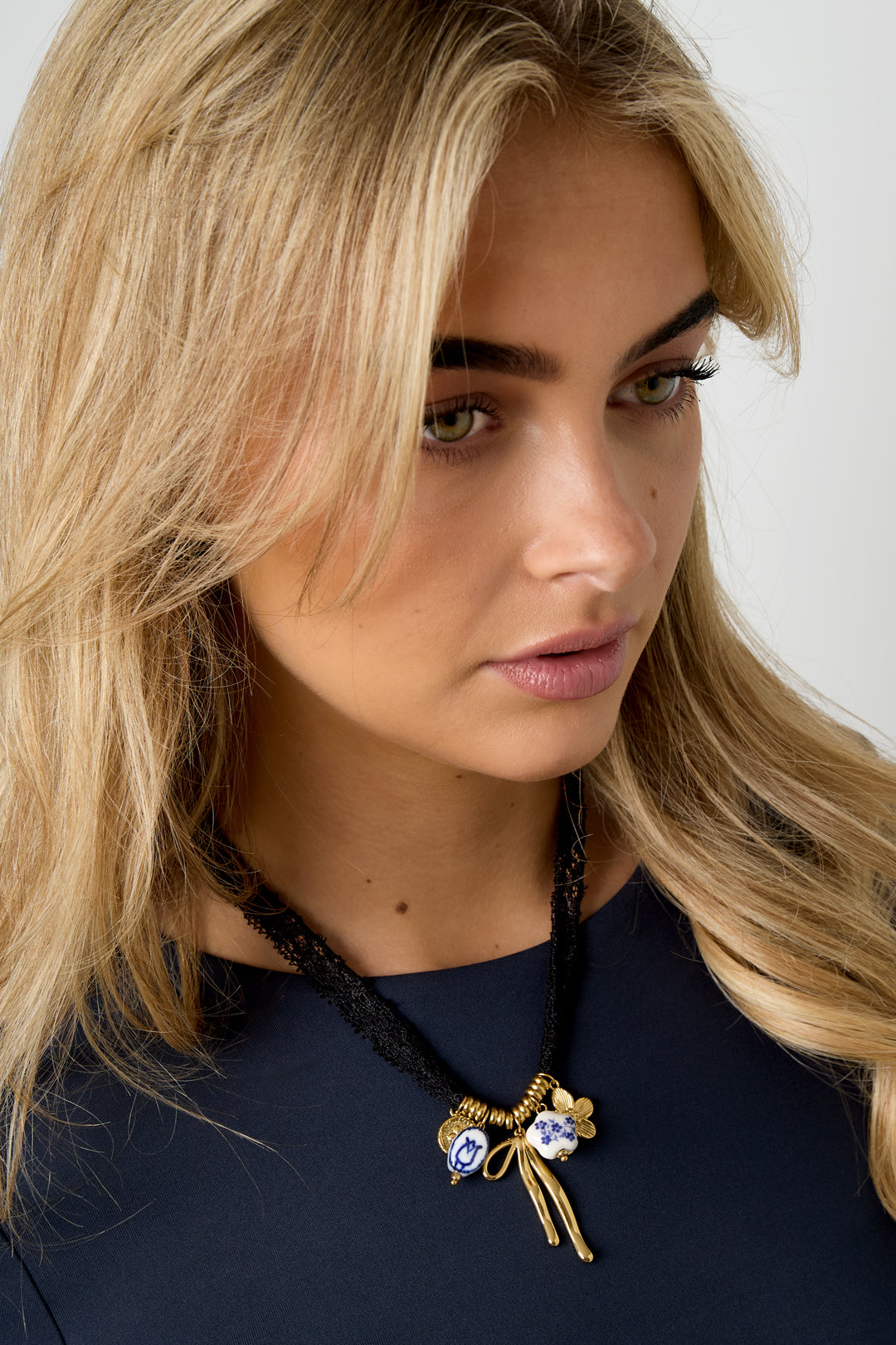 Polyester Lange Halsketten Blume Lässig Täglich Romantische Serie Damenschmuck