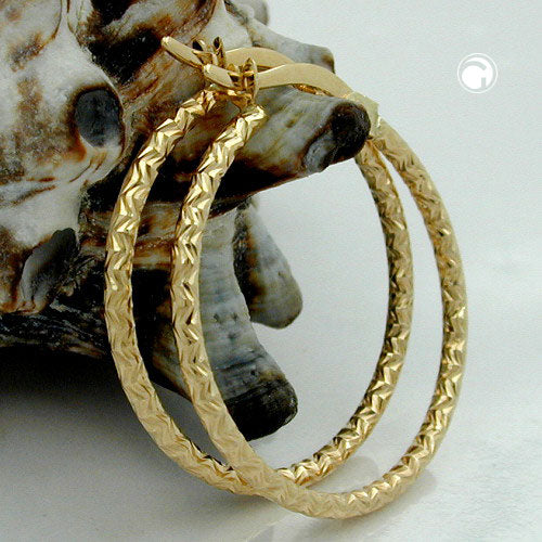 Hoop earring 23x1.5mm clip clasp pattern shiny diamond cut 9Kt GOLD
