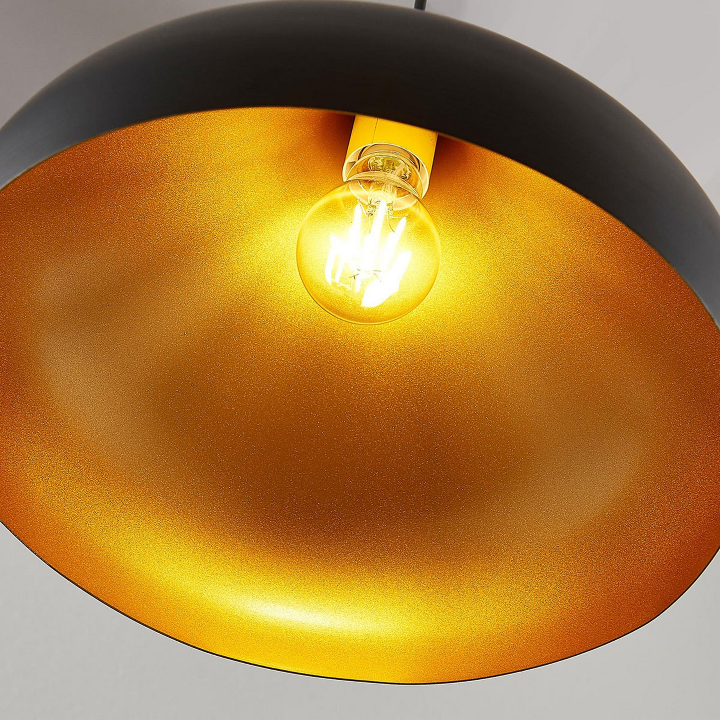 B-flokks Lindby ál hengiljós Ritana loftlampi E27 svart G80 