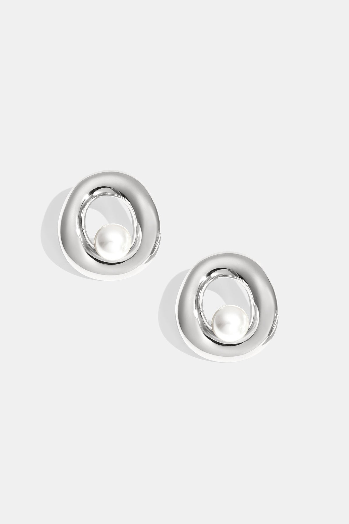 Edelstahl-Ohrstecker, rund, lässig-schlicht, Damenschmuck