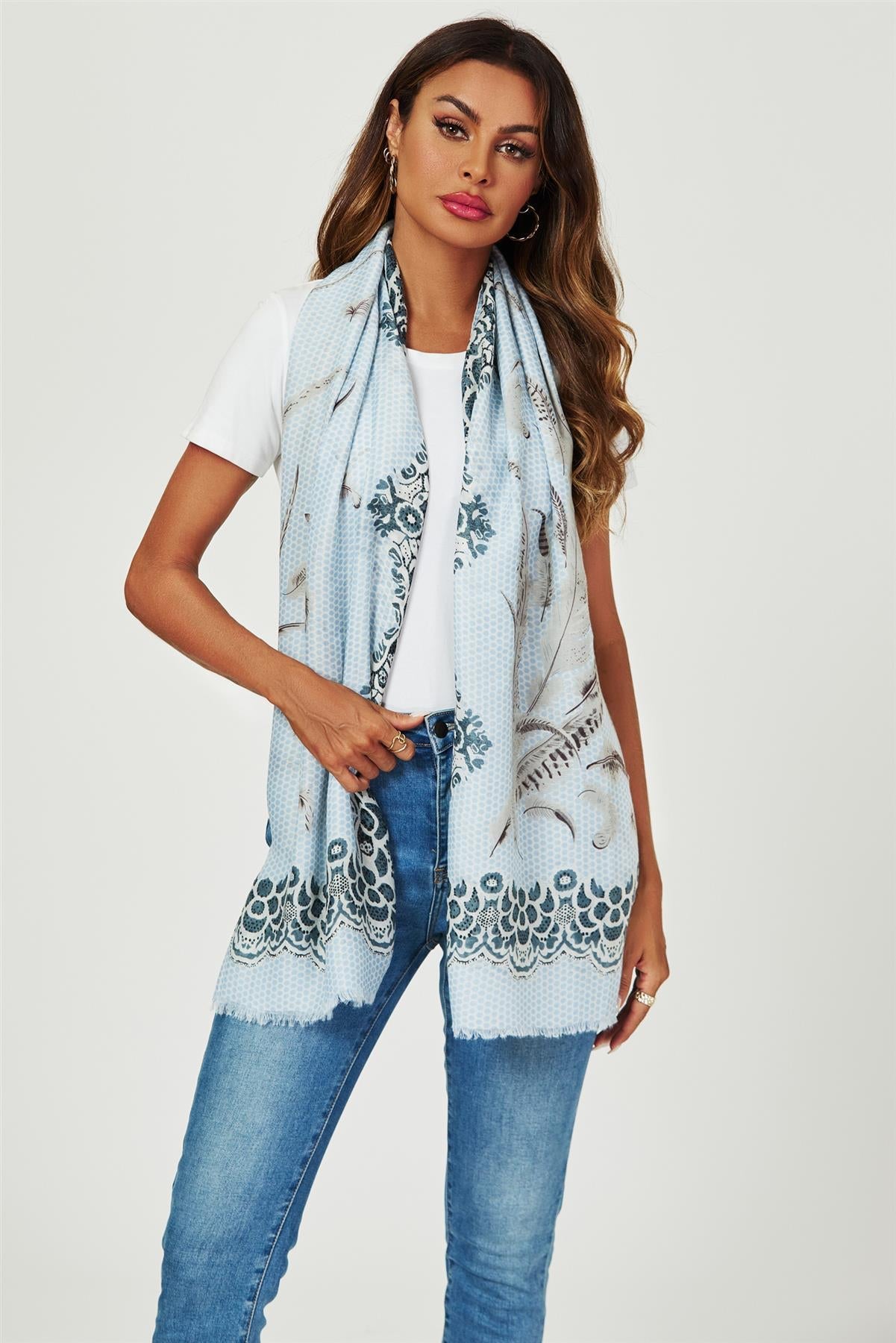 Geometric & Feather & Lace Print Scarf In Blue