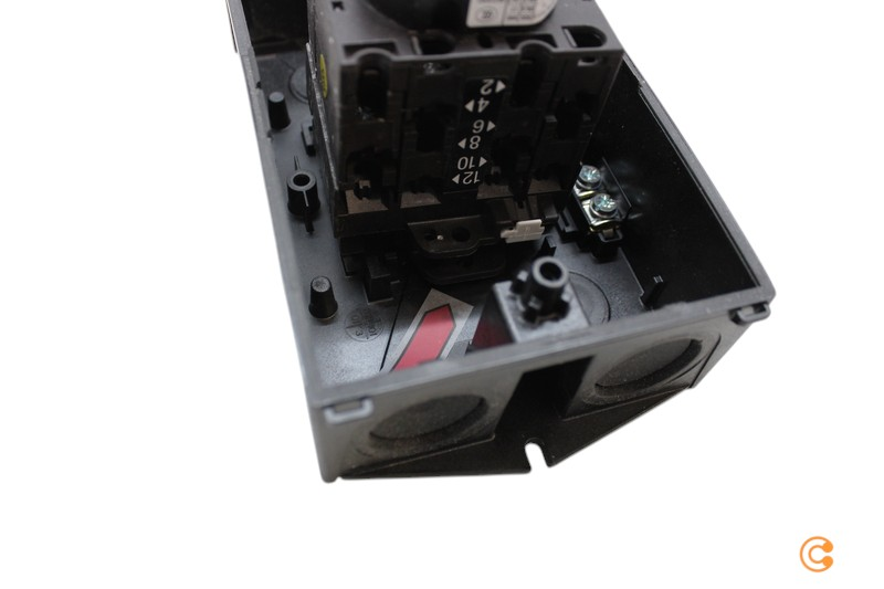 Eaton T3 3 8401/I2 stjórnrofi, gólffesting, í húsi. Sjá texta/mynd.