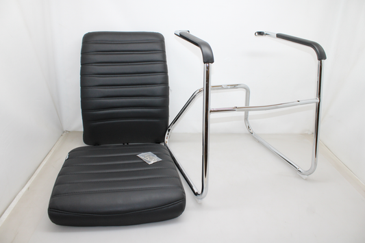 Gestastóll frá Hjh Office 706350, úr stáli og gervileðri, í B-flokki, nútímalegur. Sjá texta/myndir.