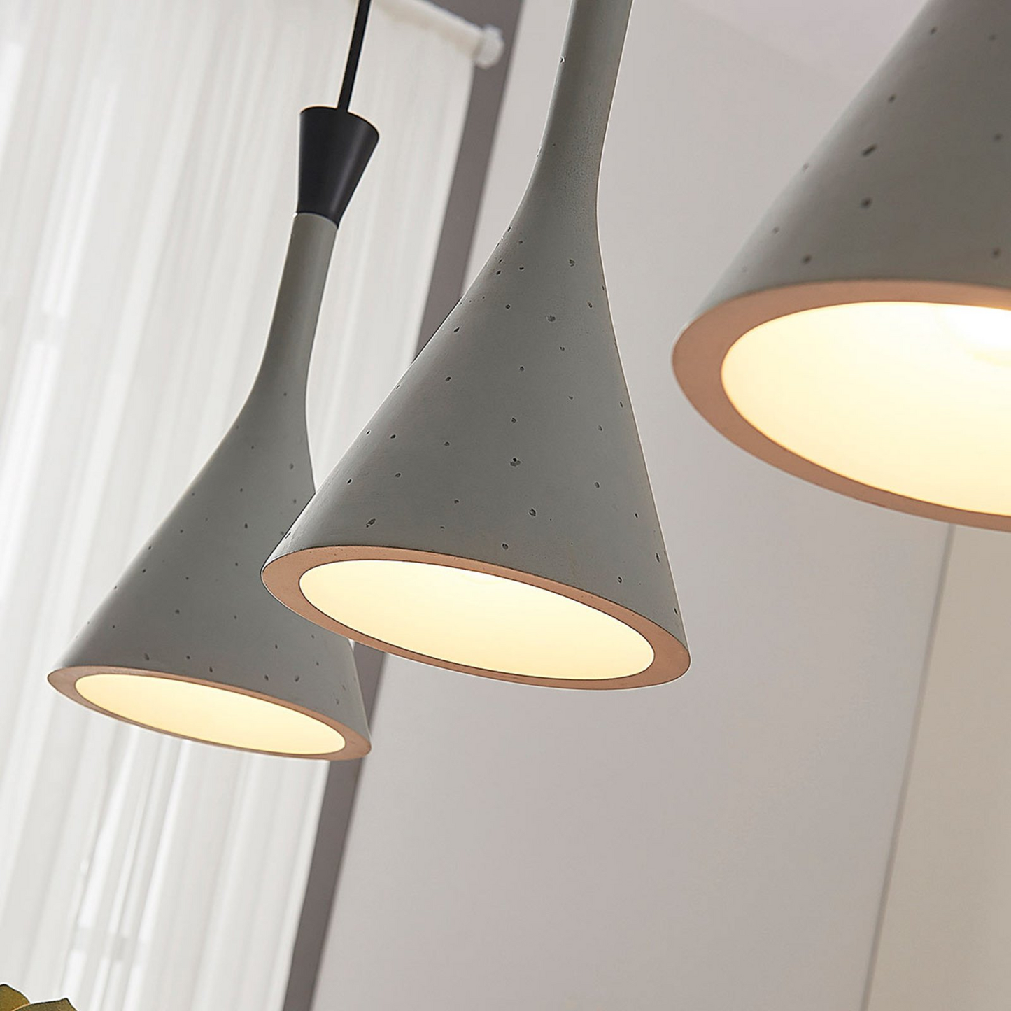 Lindby hengilampi Flynn fyrir borðstofu, grár, 3 ljós, 786, B-flokks 