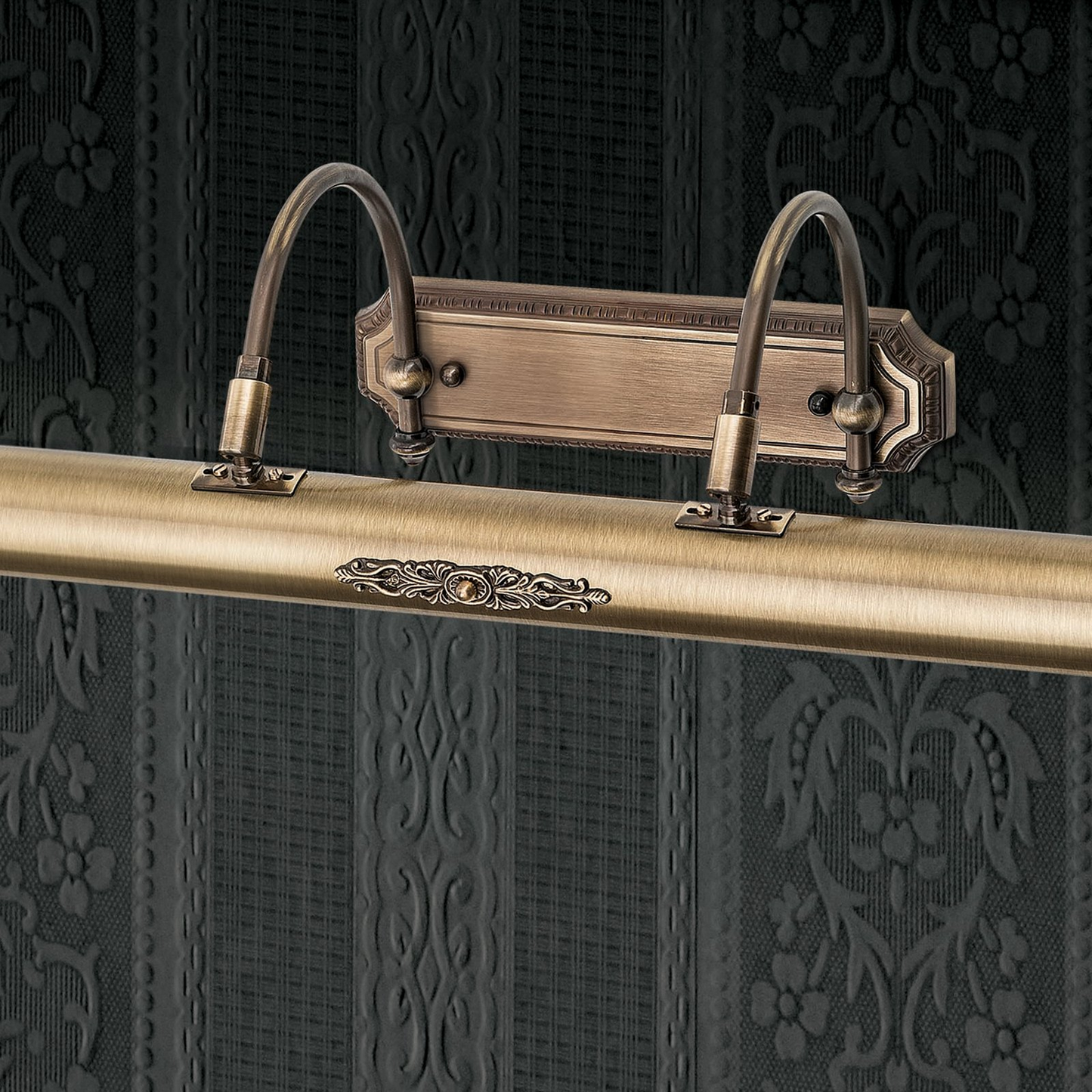 Myndaljós í B-flokki, Gustav úr fornmessingi, 75 cm, vegglampi, veggljós, lampi, ljósabúnaður