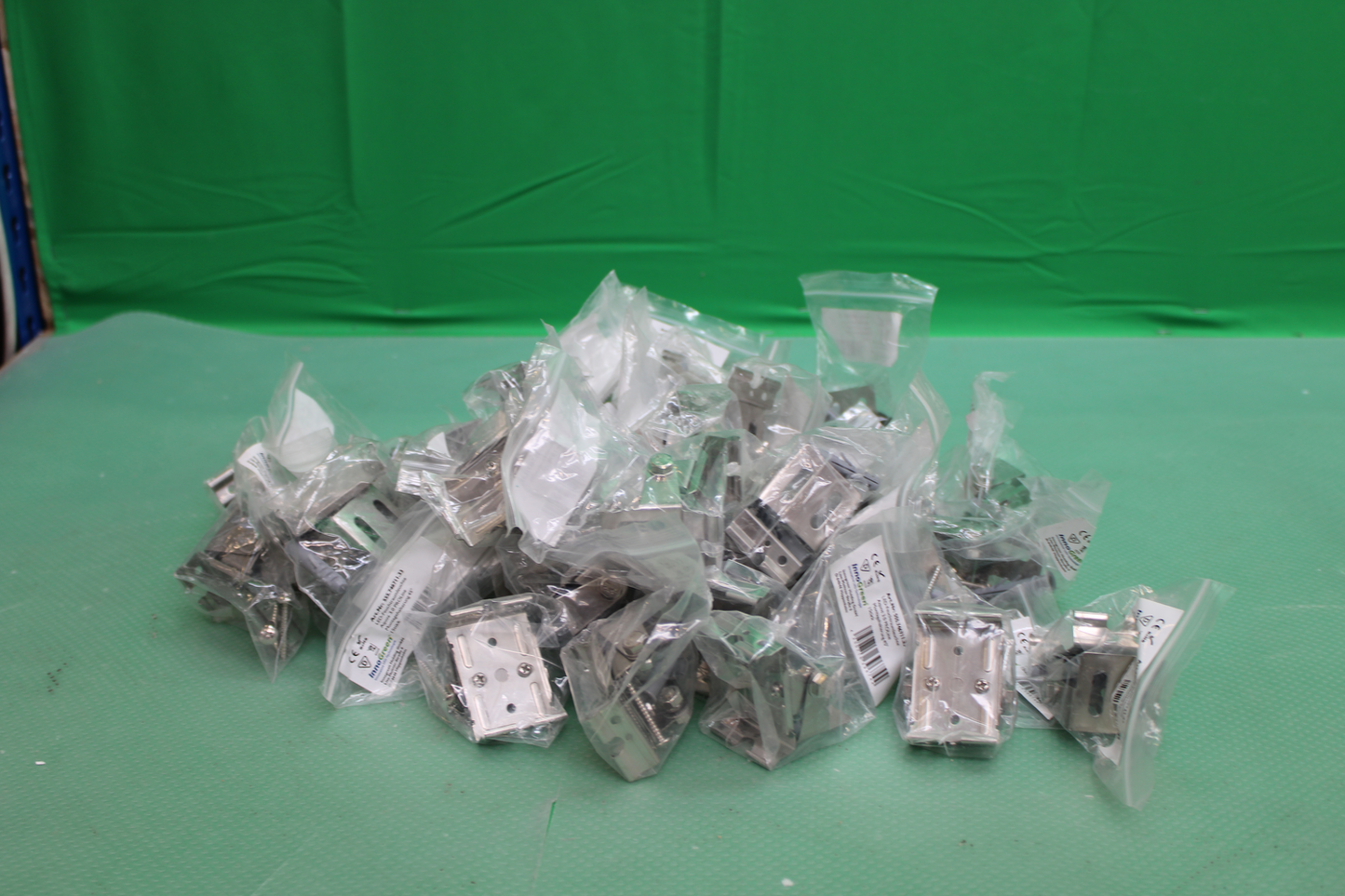 B-grade InnoGreen mounting bracket 45° Aquos 3.0 ProLine lamp holder, 40 pieces