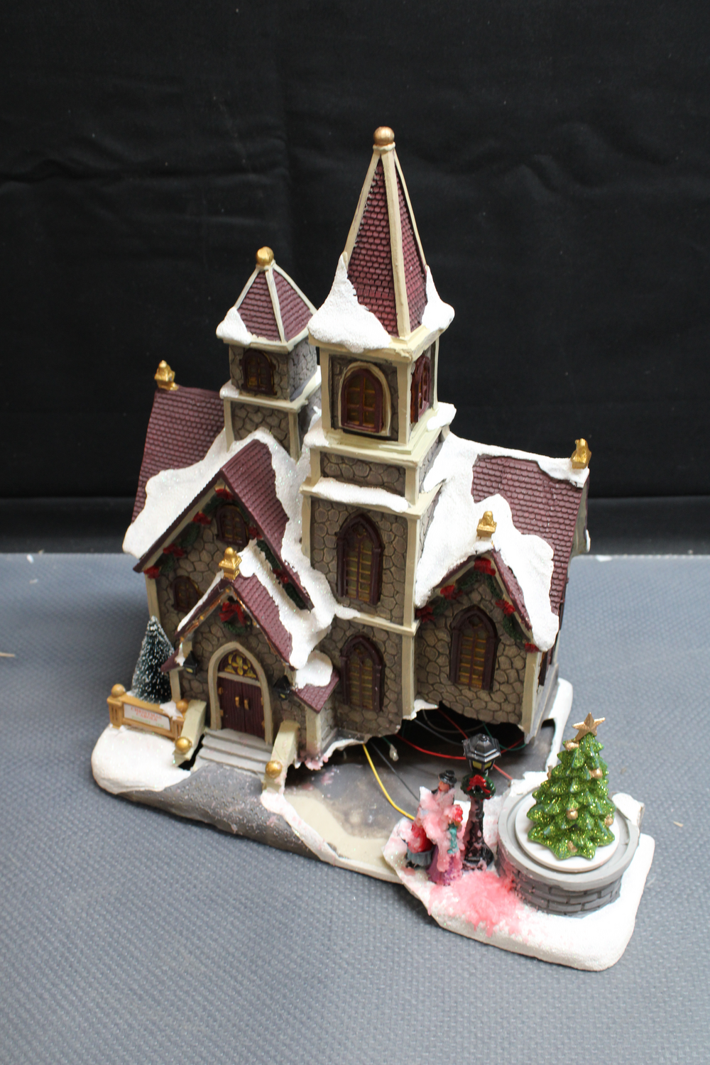 B-grade Konstsmide 4251 000 LED Scene Church Multicolor LED Defective Product