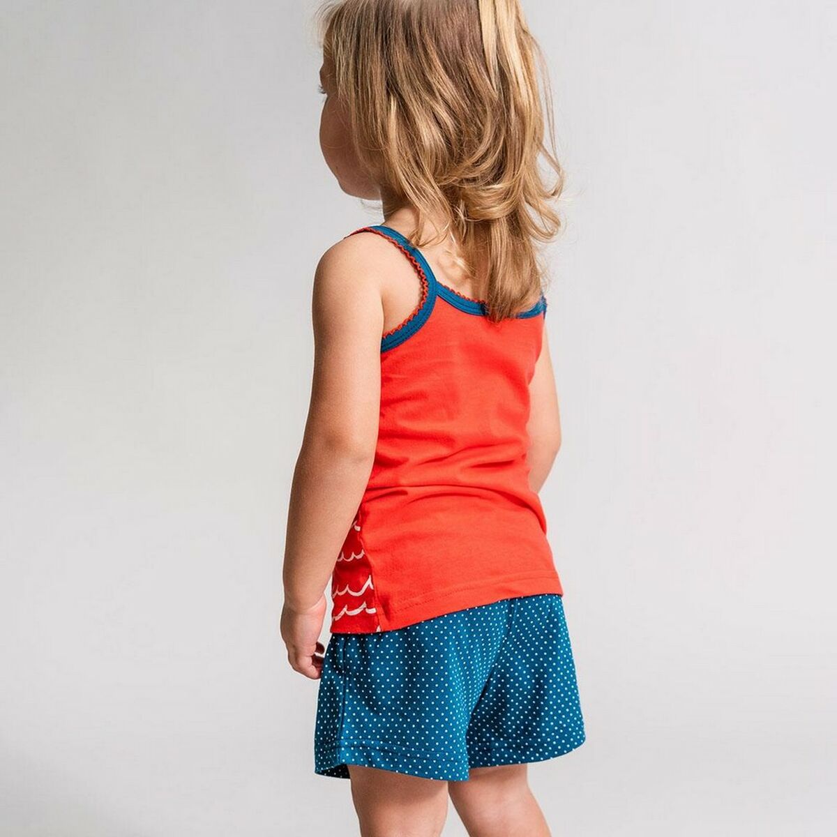 Sommerpyjama Minnie Mouse Dunkelblau – Süße Träume in magischer Nachtwäsche