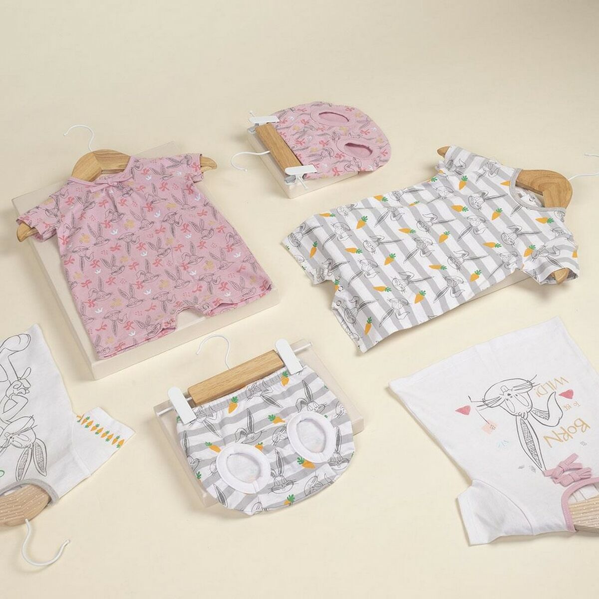 Kurzärmeliger Looney Tunes Strampler – Fröhlicher Spaß für die Kleinsten