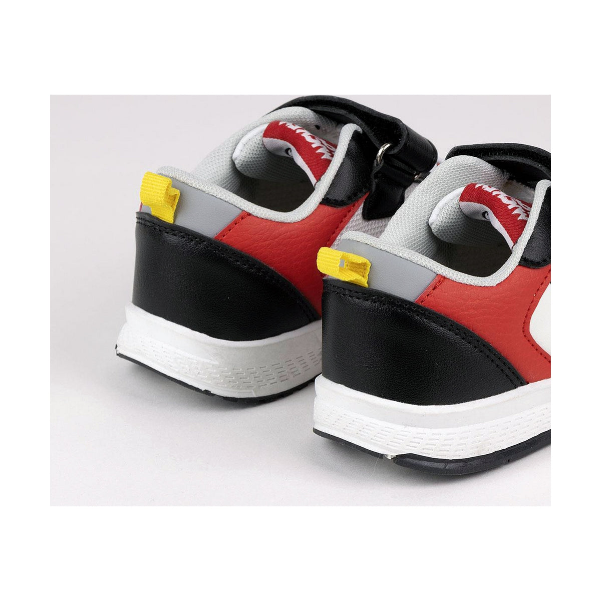 Mickey Mouse children's sports shoes in black