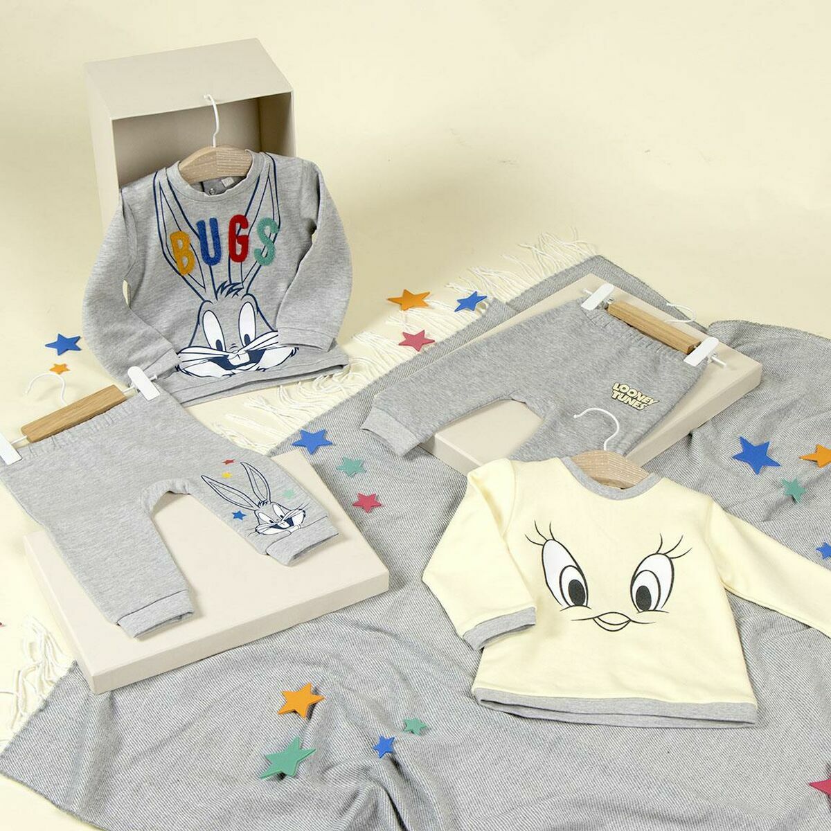 Looney Tunes Baby-Trainingsanzug in Grau