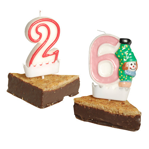 PAPSTAR Halter für Zahlenkerzen, weiß, 3,8x4,9 cm, stabil und dekorativ | Blister (1 Stück)