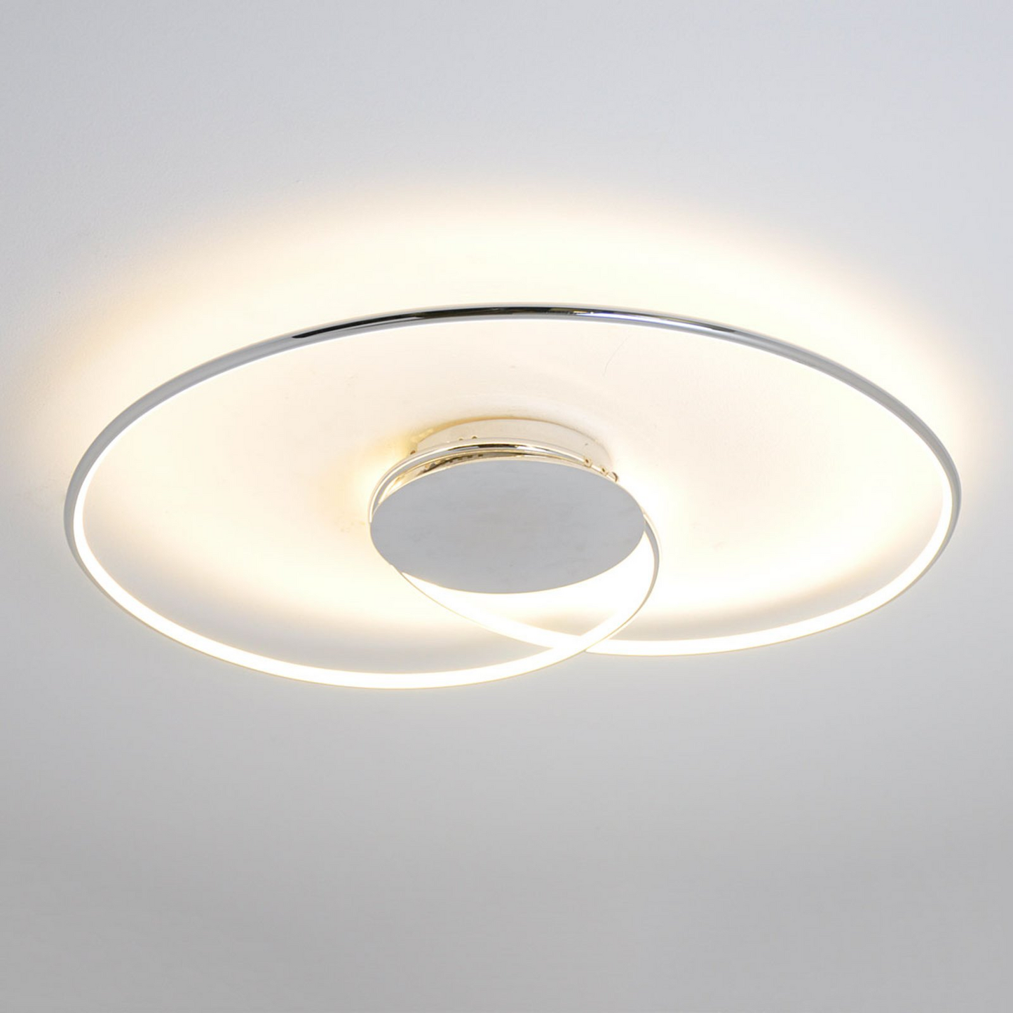 B-grade Lindby LED ceiling lamp Joline, 31 W, ø 74 cm, white/chrome 