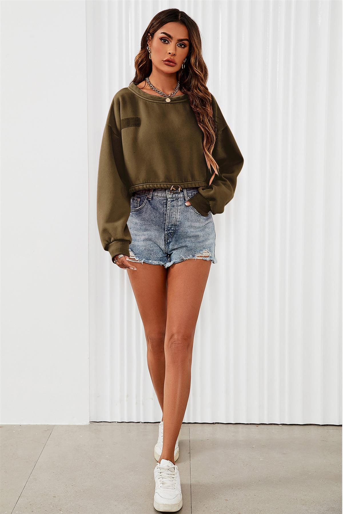 Perfectly Oversized Cropped Sweatshirt In Khaki 
