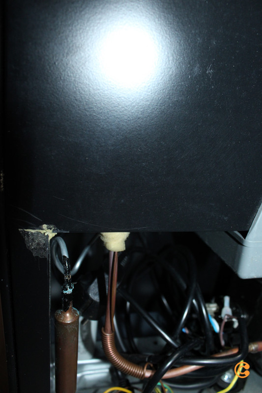 B-flokks Bomann KB 7235 lítill ísskápur fyrir partýkæli, kælikassi, kælihólf. Sjá texta/mynd.