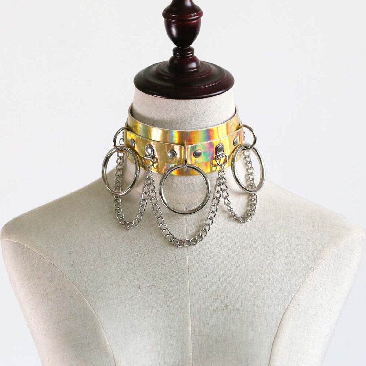 Holographic Chain Necklaces