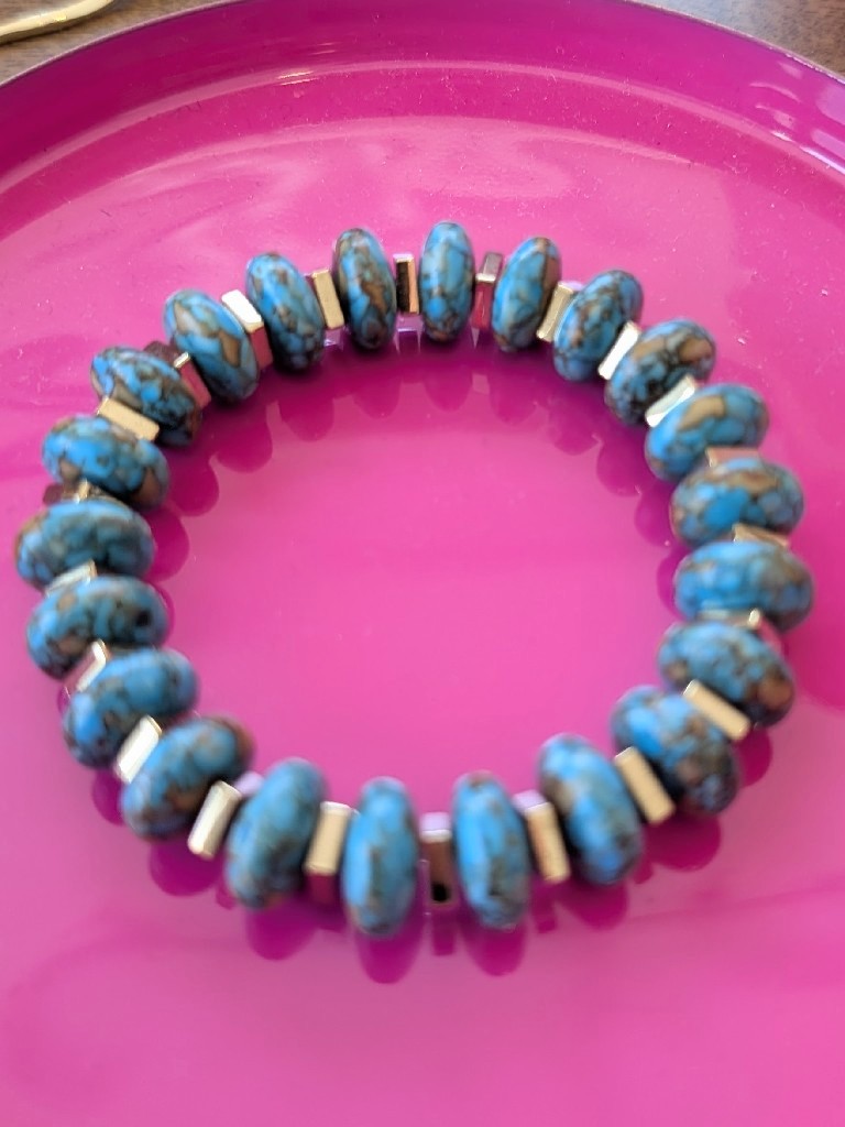 Armband Unikat Eigenes Design Echte Türkise Flach mit Goldplättchen