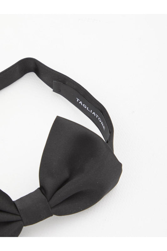 Black bow tie