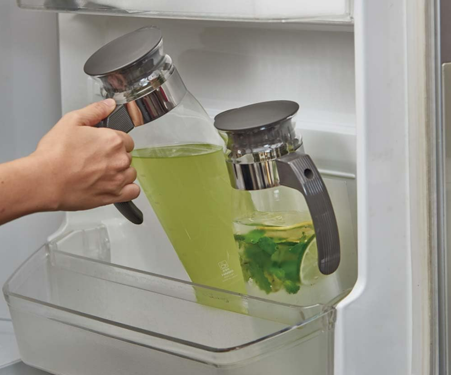 Hario Slim Refrigerator Pot – 1400ml Beverage Pitcher