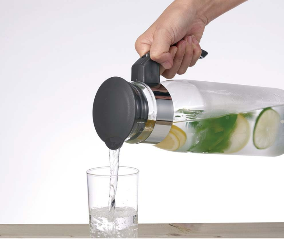 Hario Slim Refrigerator Pot – 1400ml Beverage Pitcher