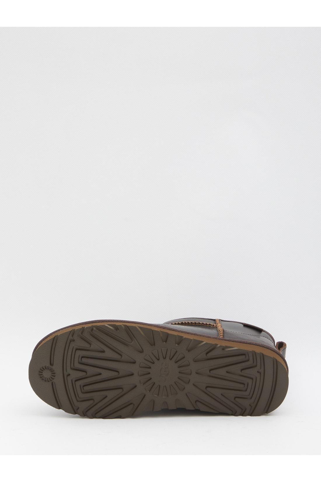 Classic Ultra Mini Leather Regenerate Ugg