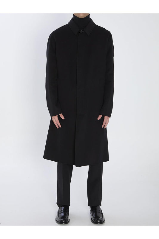 Coat in pure virgin wool
