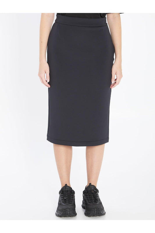 EE72 skirt