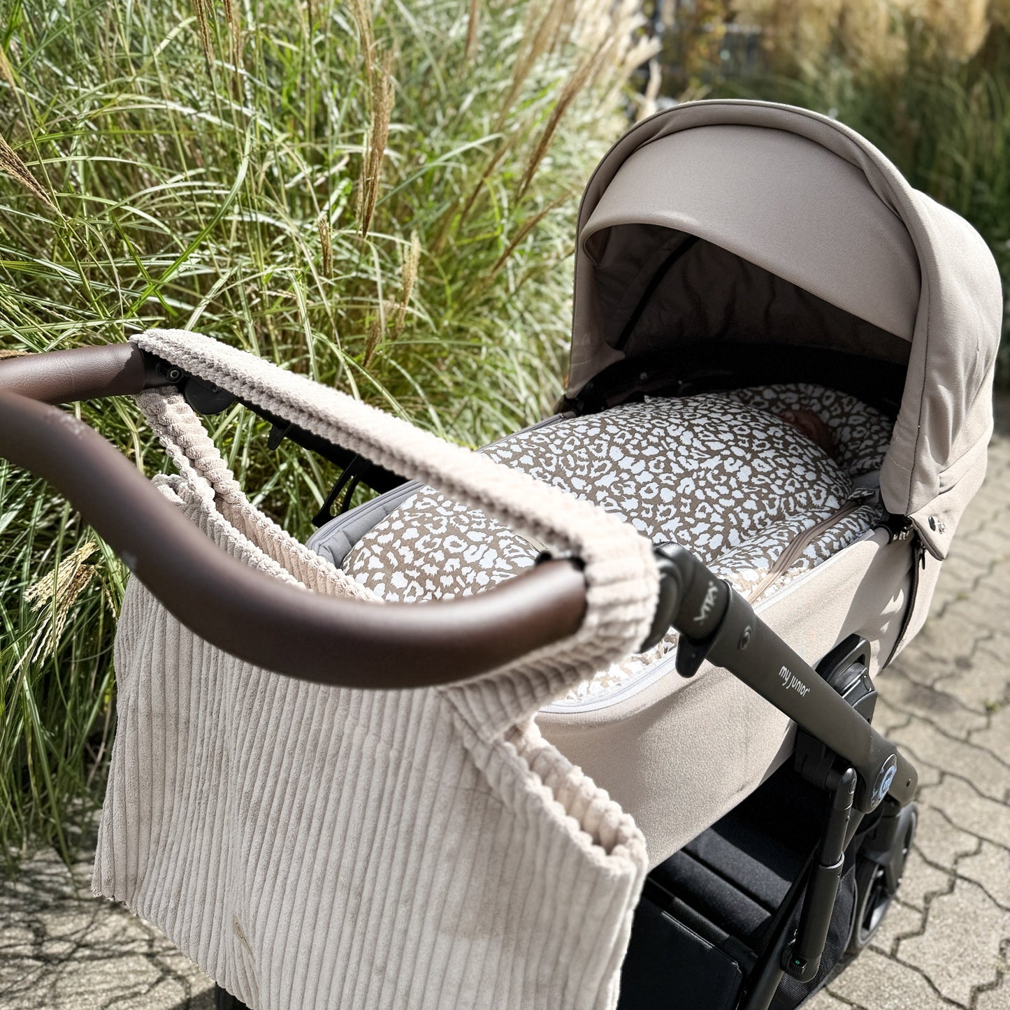 Winterfußsack Musselin Leopard für Kinderwagen Autoschale