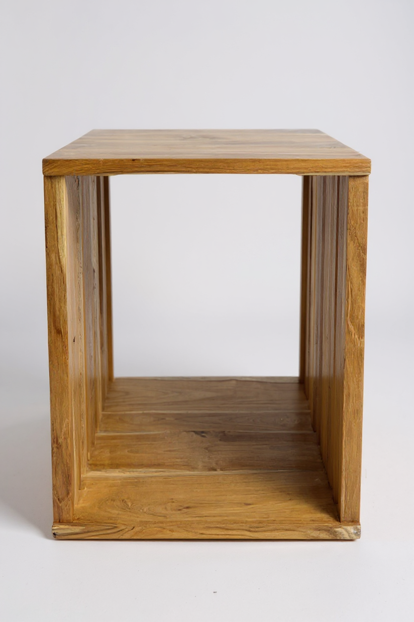 Teakholz-Beistelltisch - Holzhocker Couchtisch - Handgefertigt aus Massivholz – Holzleisten Würfel - 45x35x40 cm