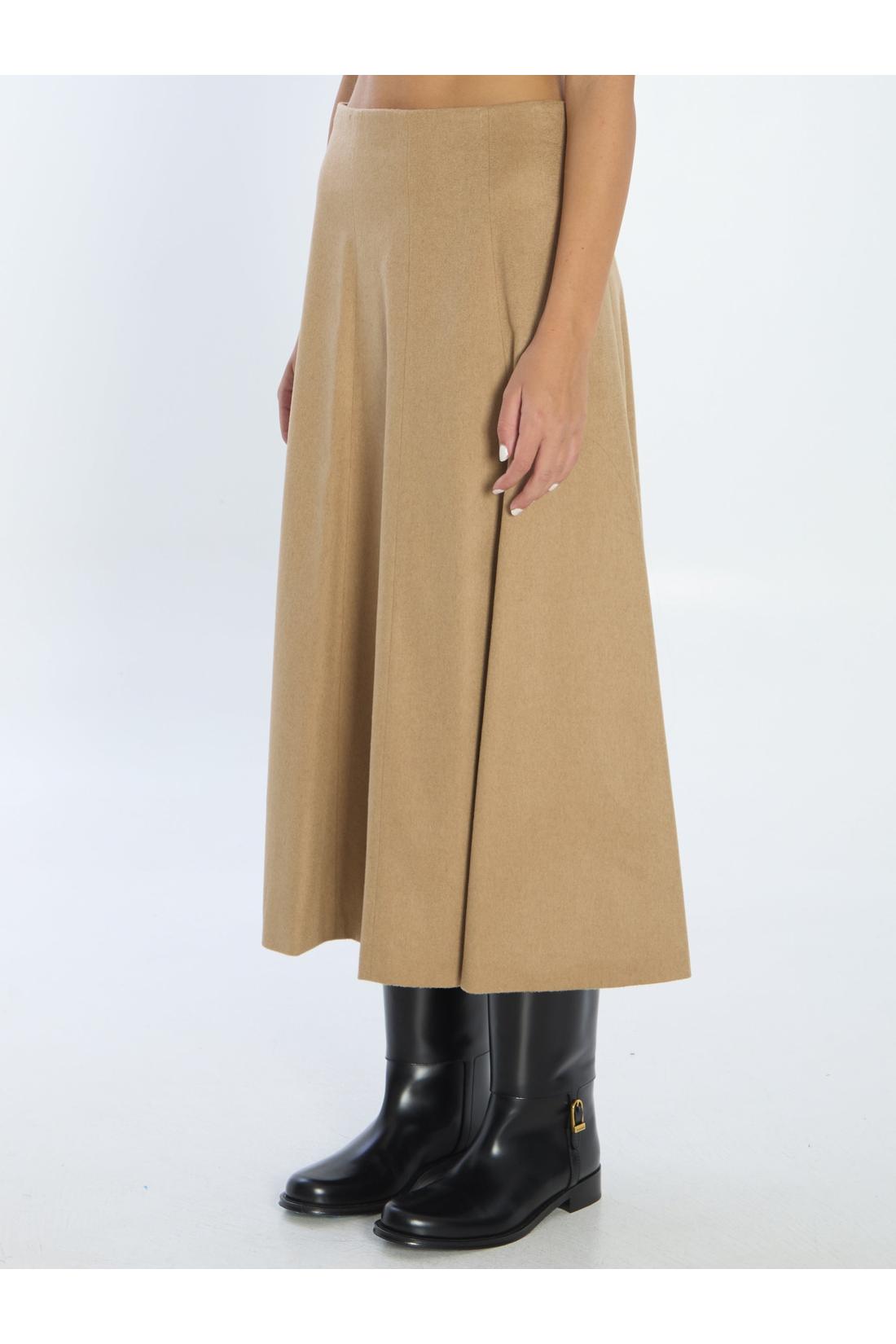 Flared skirt in camel