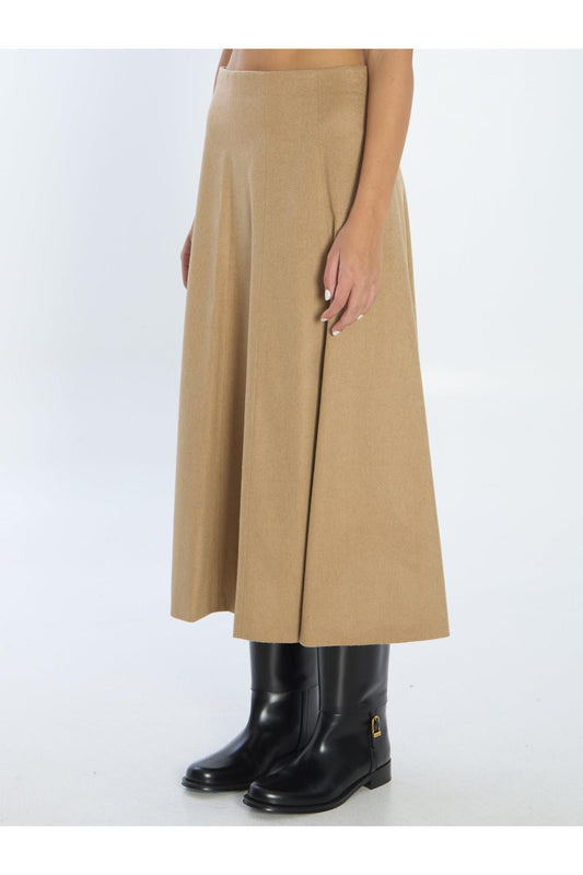 Flared skirt in camel