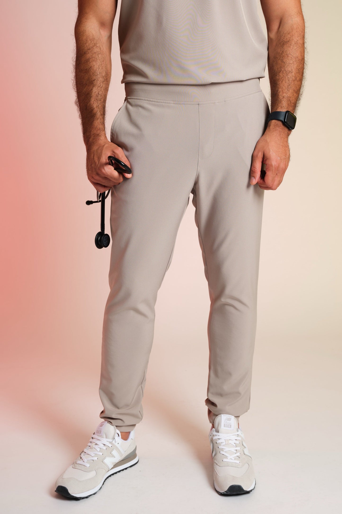 Virkar skrúbbbuxur „Louis“ – beige