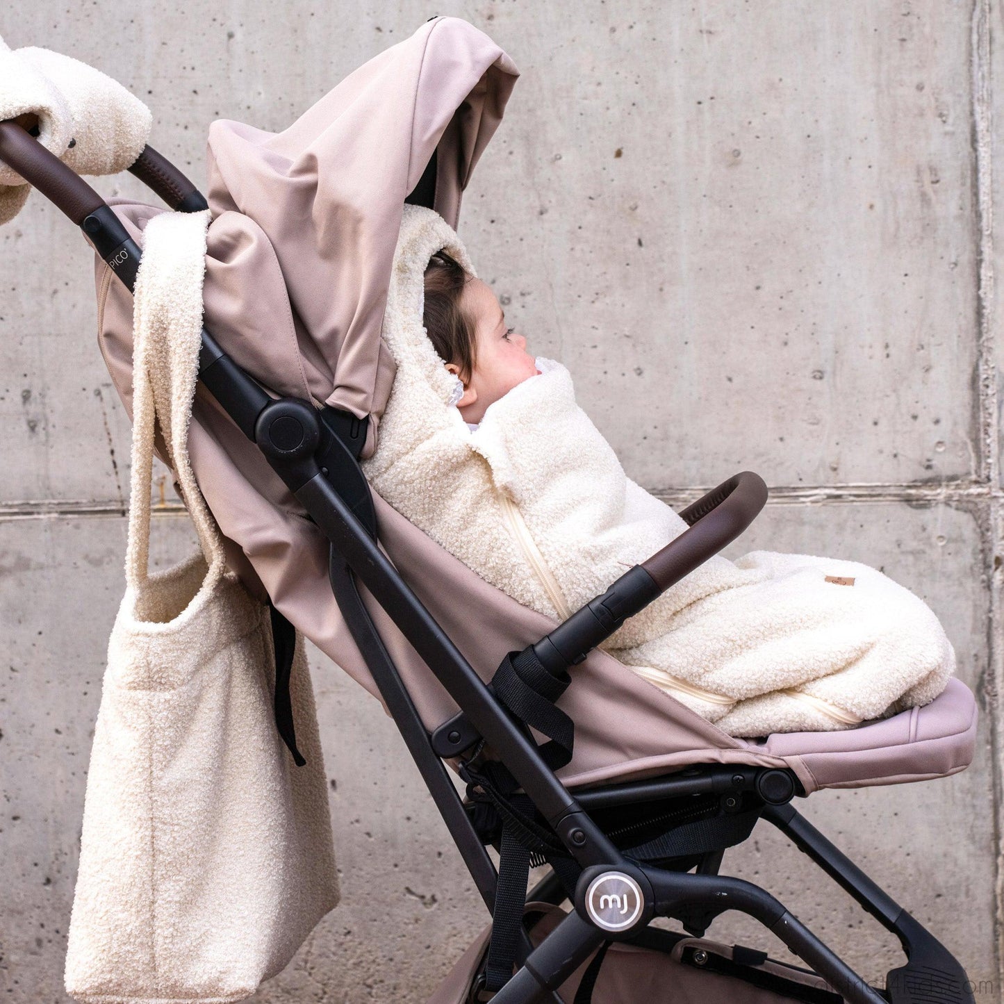 Winterfußsack Teddystoff Bouclé – für Kinderwagen & Autoschale