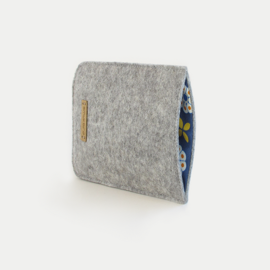 Handytasche iPhone 16 Pro Max | Filz & Baumwolle | hellgrau - bloom | LET