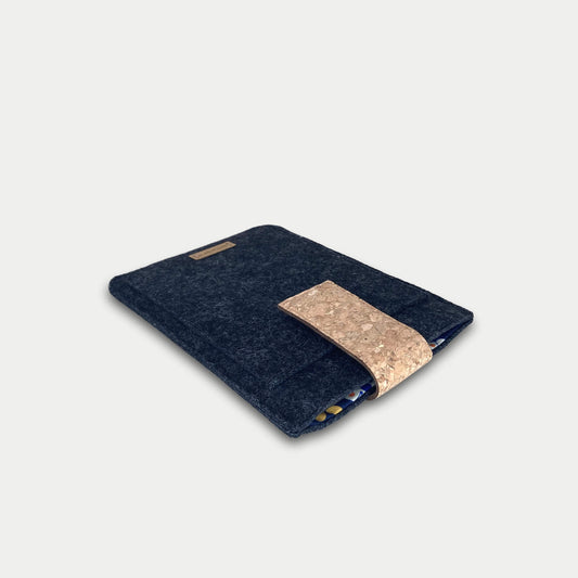 Hülle für Kindle Oasis 10 | mit Magnetverschluss und extra Fach | anthrazit - Bloom | Modell "HAKA"