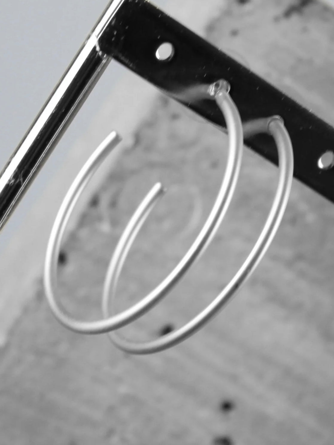 Ohrstecker Tempeste Hoop in 2 Farben