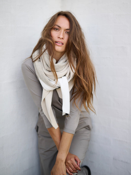 Fleece scarf TRIANGLE PATCH NW 4078 kit/offwhite/sand