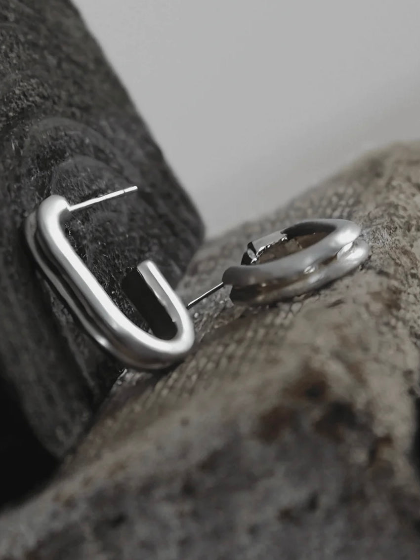 Ohrstecker Tula oval Ring Hoop, in 2 Farben