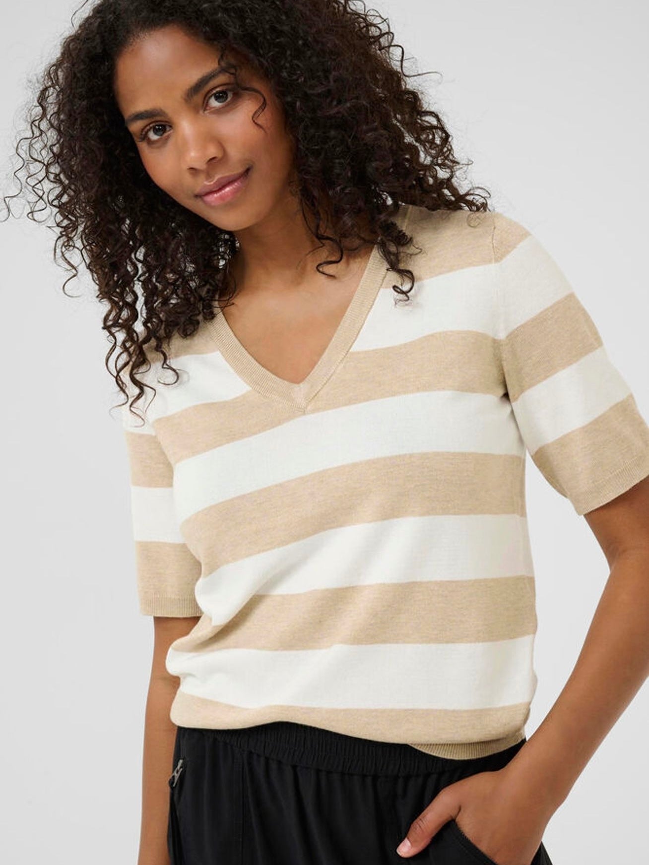 Pullover Lizza KA V-neck, in 2 Farbkombis