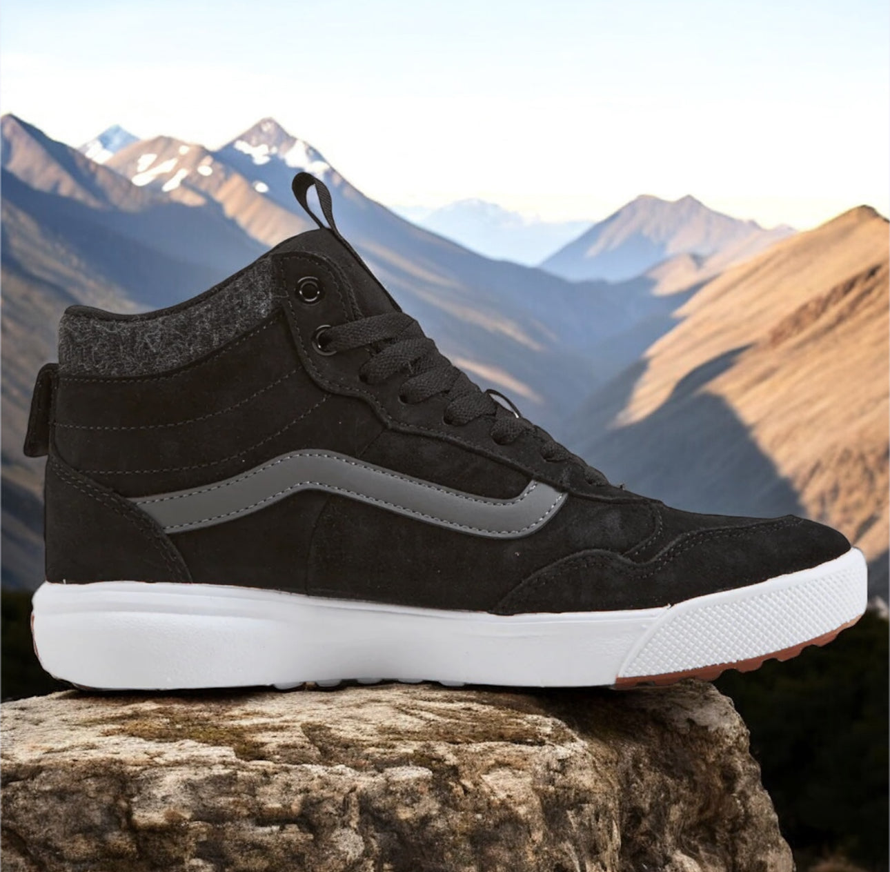 Vans Range EXP Hi Women's Sports Shoes