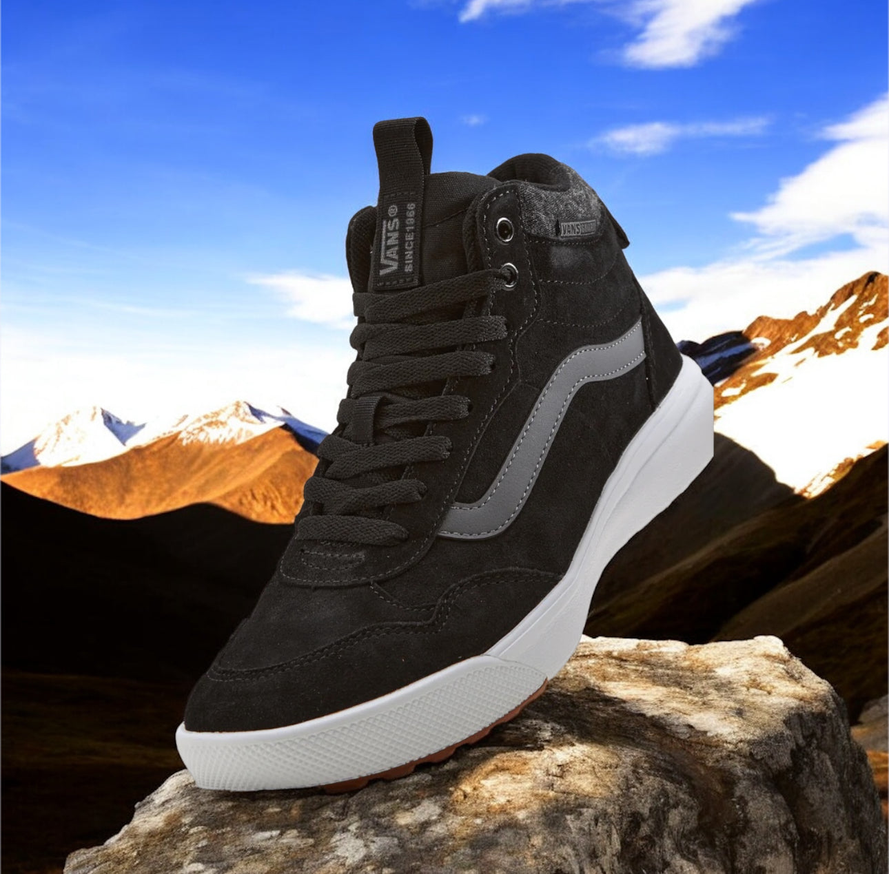 Vans Range EXP Hi Women's Sports Shoes